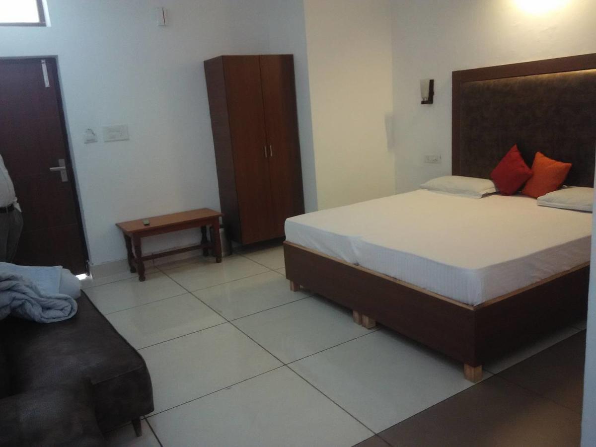 Hotel Kings Retreat Patiala Exterior photo